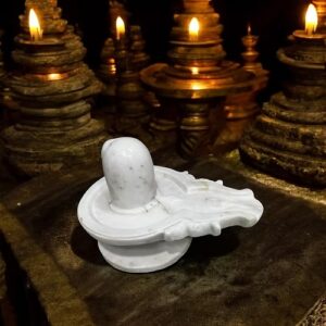 Lord Shiva Lingam in White Marble – Handmade Devotional Idol